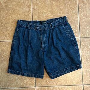 Dark wash vintage Dockers Recode shorts
